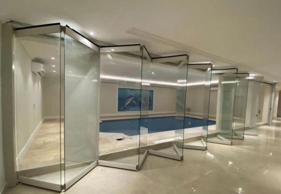 Typhoonbeständiges gehärtetes Glas zweifältig Tür Hochsicherheit Anpassbar