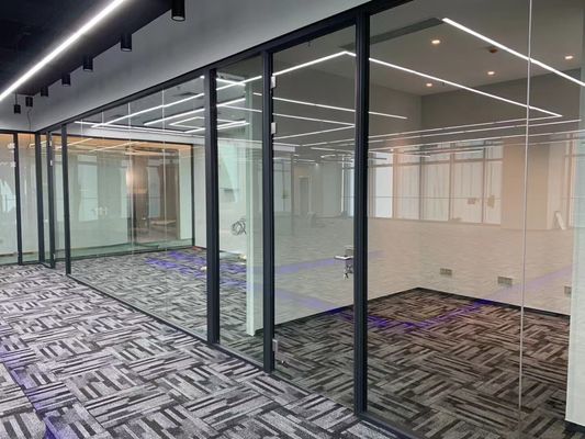 Isolierte, gehärteten, durchsichtigen Glas- und Aluminium-Schwingküchentüren