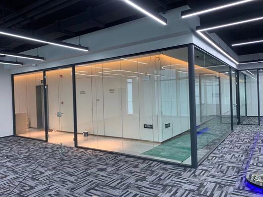 Sicherheitseinrichtung aus Aluminium mit Fluorkohlenstoffbeschichtung