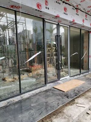 Sicherheitseinrichtung aus Aluminium mit Fluorkohlenstoffbeschichtung