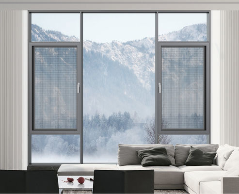 Graue Schwingfenster aus Aluminium mit hoher Belüftung