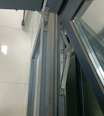 Ausgeschneiderte Schwing-Egress-Fensterpulver beschichtet und reibungslos betrieben