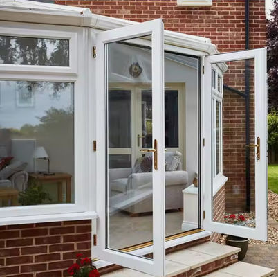 Anodisierende Metallschwingtür