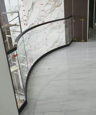 Kompakte Aluminium-U-Kanal-Glasgeländer Wasserdichte Aluminiumglasbalustrade