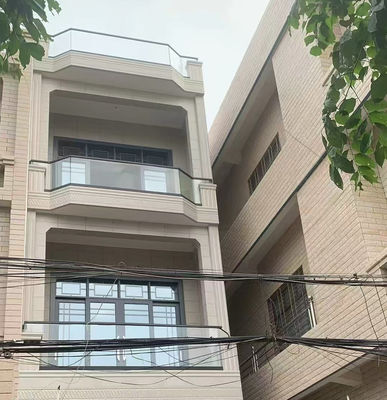 Kompakte Aluminium-U-Kanal-Glasgeländer Wasserdichte Aluminiumglasbalustrade