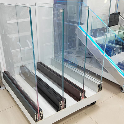 Modernes Design Klar U-Kanal Glasbalustrade mit gehärtetem Glas