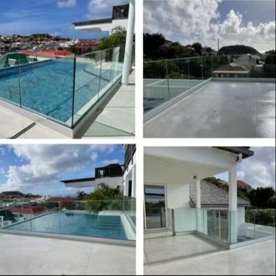 Farbenfrohe LED-Lichtlaminierte Glas U-Kanal-System Glasgeländer für Innenhöfe