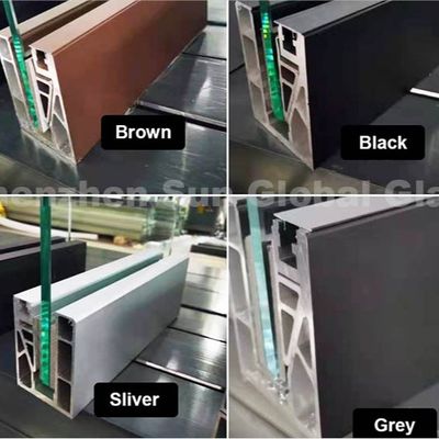 Modernes Design U-Profil Glasgeländer mit 8-16mm Glasstärke und mehr als 5 Jahren Garantie für den Innen- und Außenbereich