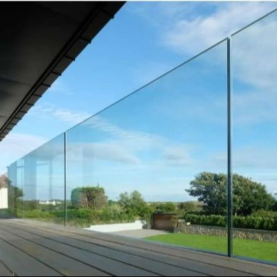 Morden-Glasgeländer 8+8mm Lamiertgehärtetes Glas Aluminium-U-Kanal-Glasgeländer