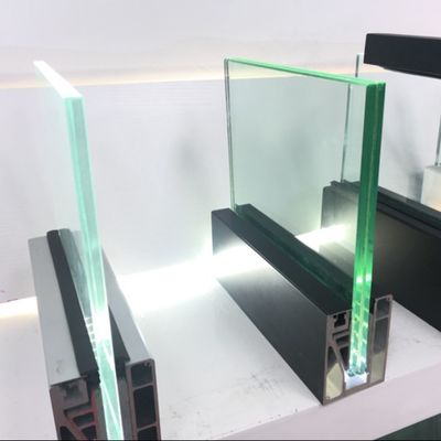 Stabil gehärtetes Glas Balkon Balustrade Glas U-Kanal-System mit Aluminium-Handgurt