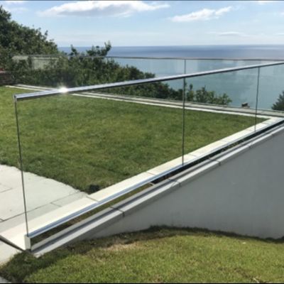Stabil gehärtetes Glas Balkon Balustrade Glas U-Kanal-System mit Aluminium-Handgurt