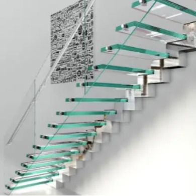 Individuell angepasste Auto-LED-Leuchte Innenräumliche schwimmende Holztreppe mit unsichtbarem Edelstahlbalken