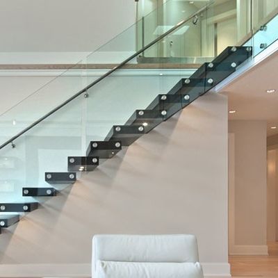 Villa/Abteilung Dekorationstreppe Innenraum offene Treppe Holz schwimmende Glastreppe