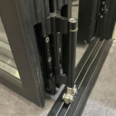 Moderne Innenausstattung Patio Glas wasserdicht Schiebe- und Faltschlitztüren aus Aluminium Zweifachtüren für Restaurant-Hausnutzung