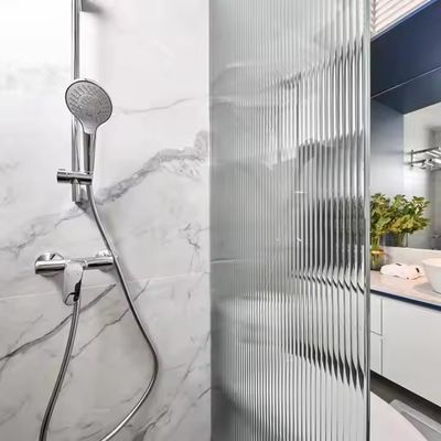 Innere Glastrenntür mit 1,4 mm Profildicke Frostglas und 50 Jahre Lebensdauer