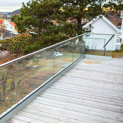 12 mm dickes LED-U-Profil-Glasgeländer für Verbunddeck, rahmenlose Glasbalustrade