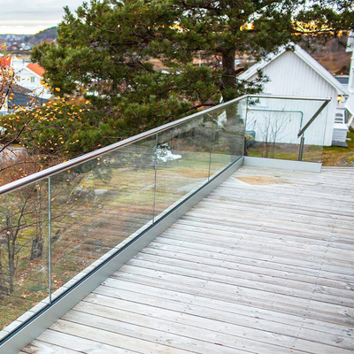Aluminium U-Profil Glasgeländer Rahmenlos 12mm gehärtetes Glas Outdoor Verbund-Terrassendielen Geländer Bausätze