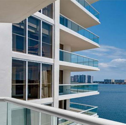 Anti-Hurricane-Sicherheits-U-Profil-Glasgeländer mit Außenaluminium und CE-zertifizierter rahmenloser Glasbalustrade