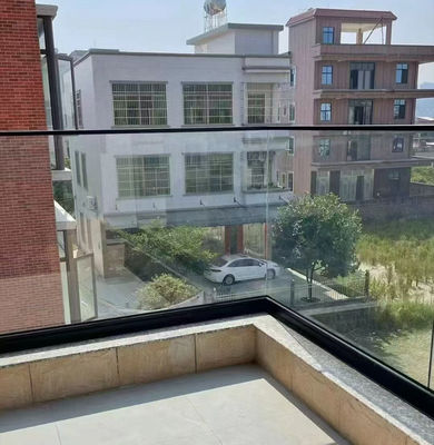 Einfache Wartung Aluminium- und Glasgeländer