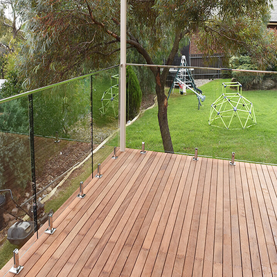 Aluminium U-Profil Glasgeländer Rahmenlos 12mm gehärtetes Glas Outdoor Verbund-Terrassendielen Geländer Bausätze